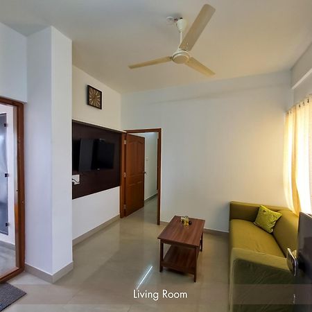 Staymazing-1,2 & 3 Bhk Ac Apartments In Hebbal-5Mins To Manyata-30Mins To Airport Бангалор Экстерьер фото